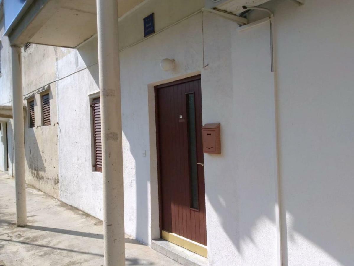 Apartment A1 Дуги Рат Екстериор снимка